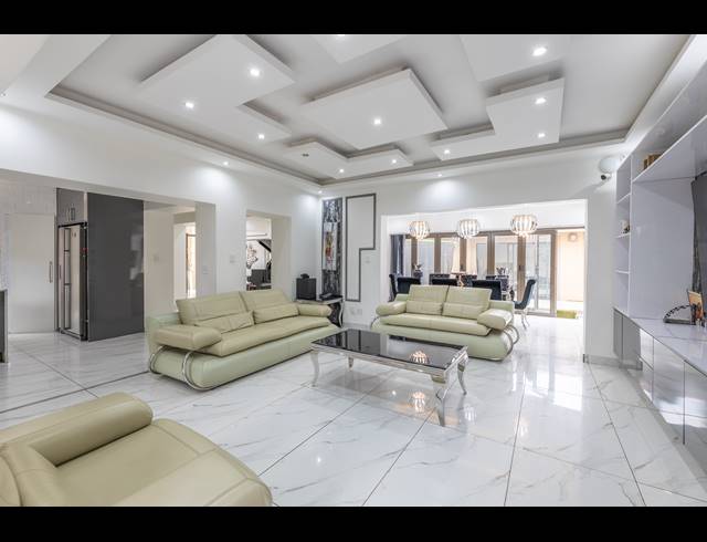 4 BEDROOM HOUSE FOR SALE IN BROADACRES